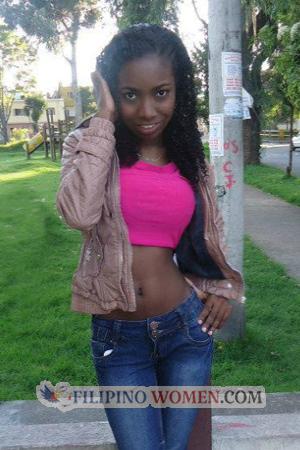 157338 - Mayerli Age: 28 - Colombia