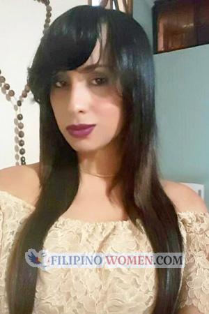 170001 - Estefania Age: 38 - Colombia