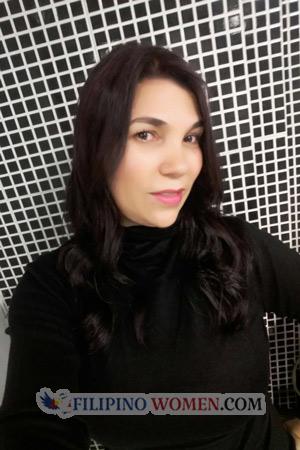 176033 - Adriana Age: 48 - Colombia