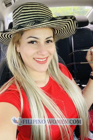 190210 - Adriana Age: 37 - Venezuela