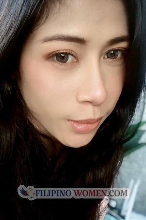 196338 - Kanyarat (Ram) Age: 40 - Thailand