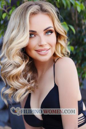 196497 - Kseniya Age: 32 - Ukraine