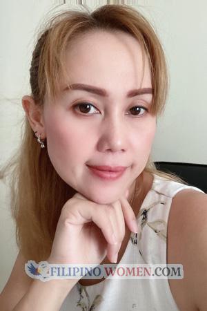 200443 - Kemporn Age: 41 - Thailand