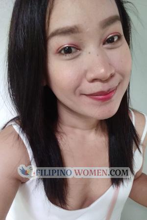 203396 - Suphunnee Age: 46 - Thailand