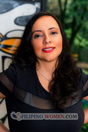 207947 - Daniela Age: 33 - Colombia