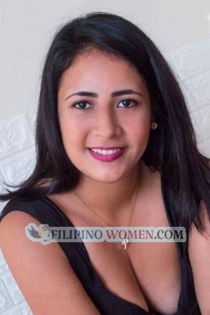 208290 - Alexandra Age: 36 - Peru