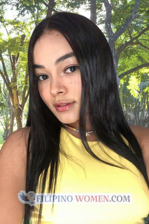 209825 - Adriana Age: 26 - Colombia