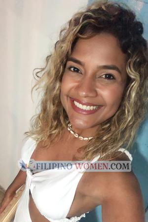 210282 - Carolina Age: 36 - Colombia