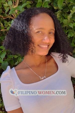 210430 - Lucely Age: 42 - Colombia