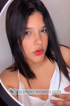 210744 - Luisa Age: 24 - Colombia