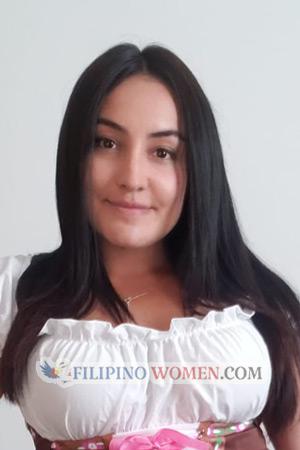 211145 - Silvia Age: 32 - Colombia