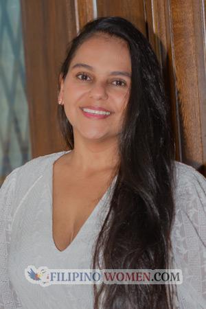 212053 - Fernanda Age: 38 - Colombia