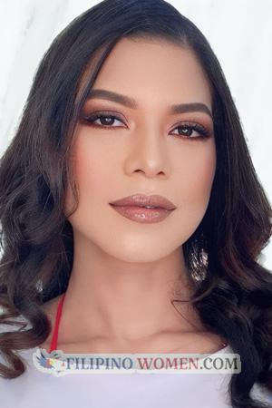 215261 - Julie Age: 32 - Colombia