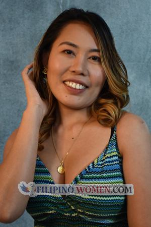 217136 - Jenjen (Jen) Age: 37 - Philippines