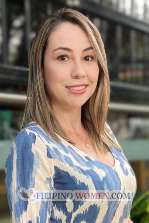 221403 - Janeth Age: 46 - Colombia