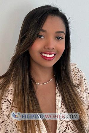 222452 - Grey Age: 24 - Colombia